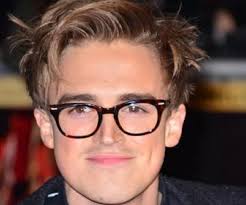 Thomas michael fletcher is an english author, composer, musician, singer, songwriter and youtube vlogger. Tom Fletcher Biography Facts Childhood Family Life Of English Musician Singer Songwriter