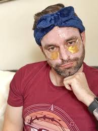 Fellas if you have a chance to participate in Galentines Day…do it. My skin  feels so good 😂 Galentinesday