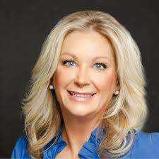 Carmen Wells's Instagram, Twitter & Facebook