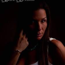 Keli Bennett's Instagram, Twitter & Facebook