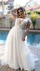 Cool Unique Plus Size Wedding Dress With Deep Scalloped V Neckline And Flowy Tulle Skirt Jess Plus Wedding Dresses Plus Size Wedding Gowns Cute Wedding Dress