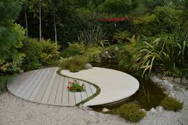 14 Gartengestaltung Beispiele Dafur Wie Ihr Feng Shui Garten Noch Harmonischer Wird Feng Shui Garten Garten Chinesischer Garten