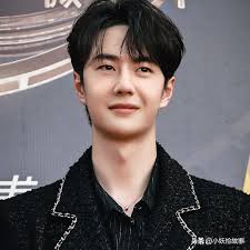 Wang Yibo played sexy with a low chest, what Brother Chao said to him made  everyone fall into laughter