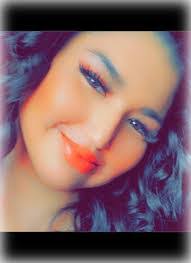 Amanda Stamp's Instagram, Twitter & Facebook