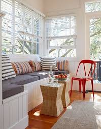Kucuk Salonlar Icin Dekorasyon Onerileri Small Living Room Furniture Window Seat Design Small Sunroom