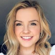 Monica Betz's Instagram, Twitter & Facebook