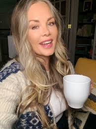 Rebecca Petrie's Instagram, Twitter & Facebook