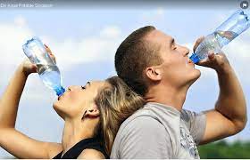 Reutilizar las botellas de plástico para tomar agua, es seguro?