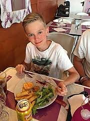 C'est quasiment devenu un classique que d'assister à des périodes creuses à peine deux épisodes de diffusés dans cette sixième saison et je songe à débarquer, quitte à nager jusqu'à la rive. Au Petit Creux De La Vague De Frontignan Carte