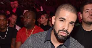 Drake flet për herë të parë publikisht për djalin e tij, Adonis