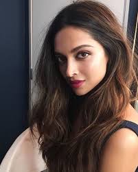 Pin By Sami Brahim On Bollywood Black Hair Balayage Indian Skin Hair Color Hair Color For Black Hair