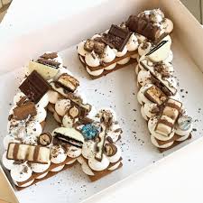 Gateau Chiffre Kinder Bueno Gateaux Et Biscuits Lettercakegeburtstag Gateau Chiffre Kinder Bueno Gateaux E Number Birthday Cakes Number Cakes Biscuit Cake