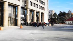 Anaf sereorganizează ca urmare a fuziunii prin absorbţie şi preluarea activităţiiautorităţii naţionale a vămilor şi a gărzii financiare. Si AngajaÅ£ii Anaf Din Brasov Au Protestat Se Tem Pentru Locul De MuncÄƒ Buna Ziua Brasov