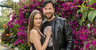 Ob sein angehäuftes vermögen auch wirklich danach aus sieht? Laura Muller Nimmt Heiratsantrag Von Michael Wendler An Ist Verlobt