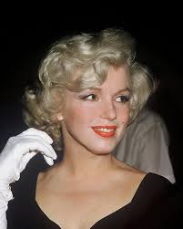 Curated by Martin Paves