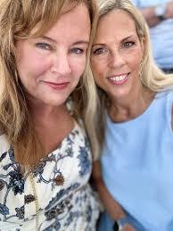 Ashley Faust's Instagram, Twitter & Facebook