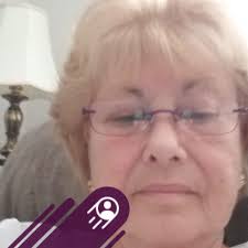 Are there any job openings for experienced cooks in The Villages, Florida,  with a hourly wage of at least $17?