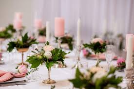 De la salle de mariage, à la décoration de tables de mariage, en passant par la voiture de cérémonie et tous les accessoires pour un mariage réussi en belgique. Decoration De Mariage Au Domaine Les Planches A Deauville Crea Deco Decoratrice Ufdi 14
