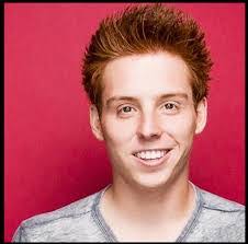 Alex Negrete's Instagram, Twitter & Facebook