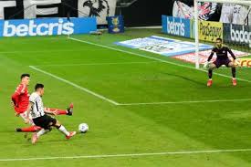 Acompanhar ao vivo todos os resultados de futebol, consultar estatísticas de apostas esportivas, conhecer as escalações dos times de clubes, assistir programas de jogos de futebol via streaming, tudo isto é agora possível com futebol.com. Corinthians Empata Com Inter Em Jogo De Arbitragem Polemica