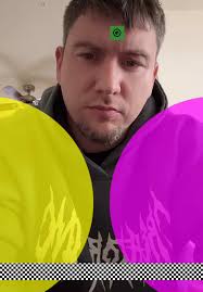 O Slidis: A Fun Look at Greek TikTok Culture