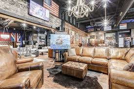 Here S A Sneak Peek Of The Very Best Leather Furniture Collection In Canada When You Visit A Boss Leather S Leather Furniture Custom Leather Sofa Nice Leather