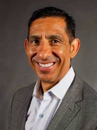 Leo Espinoza's Instagram, Twitter & Facebook