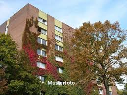 Experience german food, bier and culture from the time you arrive until the time you say auf wiedersehen. Haus Zwangsversteigerung Essen Hauser In Essen Mitula Immobilien