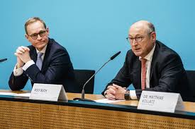 Der bochumer konzern hat sich insgesamt 22 milliarden euro gesichert, um die. Edsuq00yz M8bm