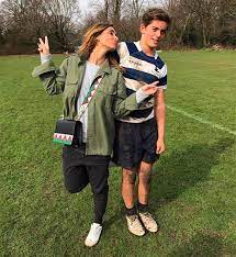 Excitement has been mounting around claims the couple are three months along with their first baby together which would also be jamie's fourth child and frida's fifth baby. Family Facts For Louise Redknapp And Ex Husband Jamie Madeformums