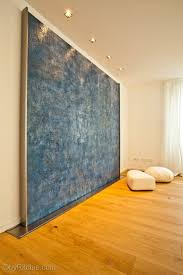 Die oberfläche wird je nach aufwand zusätzlich für den wasserlauf vorbe Wasserwand Haus B In Regensburg Stadtamhof Wasserwand Wohnen Wohnung