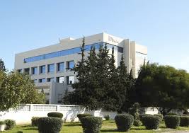 Bienvenue Au Call Center Tunisien De Maxicontact Immeuble Moderne Lumineux Situe A 10mn De L Aeroport International De Tu Carthage Centre D Appel Immeuble