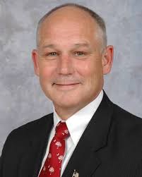 District 7 trustees extend superintendent's contract