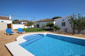 Te mereces unas vacaciones llenas de confort en nuestro hotel en conil de la frontera, frente a la playa. Casa Garcia Holiday Home Conil De La Frontera