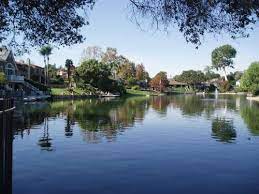 Toluca Lake Estates With Docks Yes There Really Is A Lake Toluca Toluca Lake San Fernando Valley