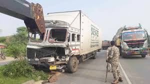 मुरैना में भीषण सड़क हादसा: 22 बच्चों की जान बचाने के लिए ड्राइवर ने दे दी अपनी जान