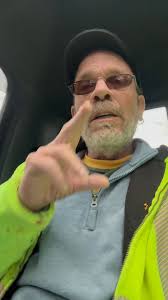 lol . You watch Saturday night live ??? Will anybody cry or make vlog about  it?? Wonder why Mele does that??? I guess he can’t handle it lol