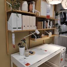 J Adore Ce Mur De Rangement Au Dessus Du Bureau La Teinte Du Mur Ikeafrance Ikeaorleans Ikeaorleansardo Rangement Au Dessus Du Bureau Ikea Rangement