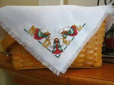 Kitchen patterns cross stitch bread basket liners. 120 Crafts Cross Stitch Bread Cloths Ideas Cross Stitch Stitch Cross Stitch Borders