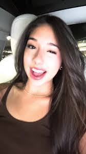 Sarah Bodi's Instagram, Twitter & Facebook