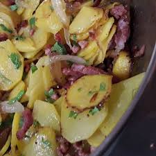 Salade De Navets Boule D Or Lardons Et Coriandre Salade De Navet Navet Recette Recette Lardon