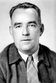 Leonard Wesson's Instagram, Twitter & Facebook