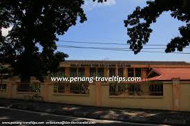 Located along batu lanchang lane , it was founded in 1931 as the government trade centre. Kolej Vokasional Batu Lanchang