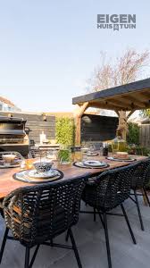 tuinset voor bij een buitenkeuken hartman nl tuin tafel tuin tuin ideeen