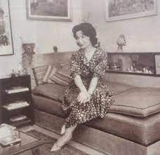 Hıçkırık (1953) , muzaffer tema, nedret güvenç, reşit gürzap, temel karamahmut, sattar körmükçü, muazzez arçay'ın oynadığı atıf yılmaz'ın yönettiği türk film. Irtqrlrfshsh3m
