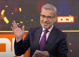 ويبدو أن مصطفى الآغا أراد توثيق لحظة غيرة زوجته عليه حتى أنها لا ترغب في مغادرته المنزل وتريد الذهاب معه إلى العمل وفق ما أوضح في. 0ifx9gl0iodp4m