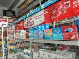 Seperti biasa, tak jauh dari alfamart bisa dipastikan ada pesaing utamanya, siapa lagi kalau bukan indomaret. Cara Beli Kondom Terbaik Dan Paling Aman Di Indonesia
