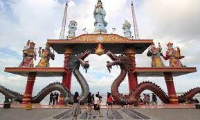 Bermain air di pulau pasir pantai kenjeran surabaya. 10 Gambar Waterpark Kenjeran Surabaya 2021 Harga Tiket Masuk Jam Buka Fasilitas Wisata Jejakpiknik Com