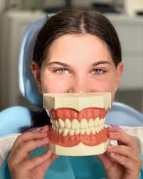 Sorrisi sani, pazienti felici! Vieni a trovarci nelle nostre sedi, il team  Cassiopea si prenderà cura di te! Corso San Maurizio, 75 Torino 0118128100  Via Muriaglio, 19 Torino 011331753 #cassiopeaodontoiatriassociati  #sorrisisani #odontoiatria