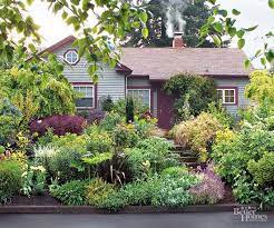 12 Before And After Garden Makeovers That Will Inspire Your Next Outdoor Project Front Yard Garden Yard Landscaping Backyard Ideas For Small Yards